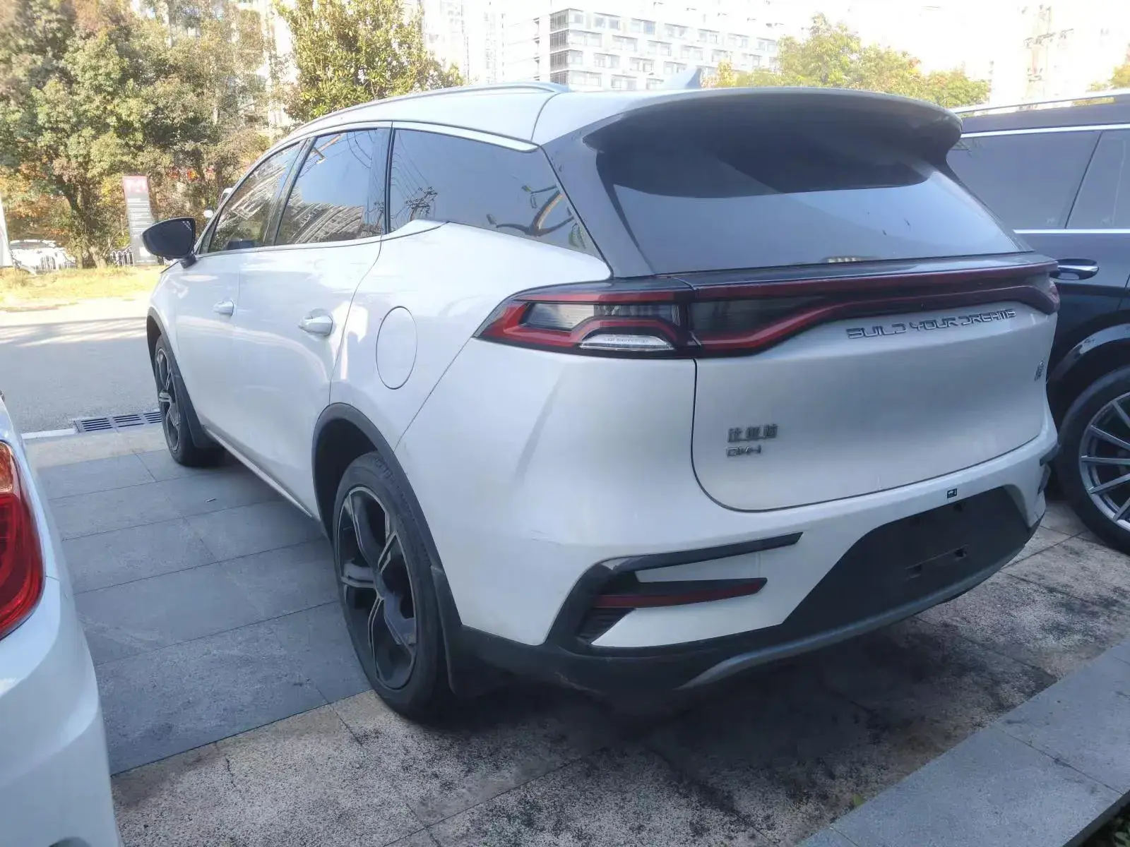 2021 BYD TANG thumbnail 2