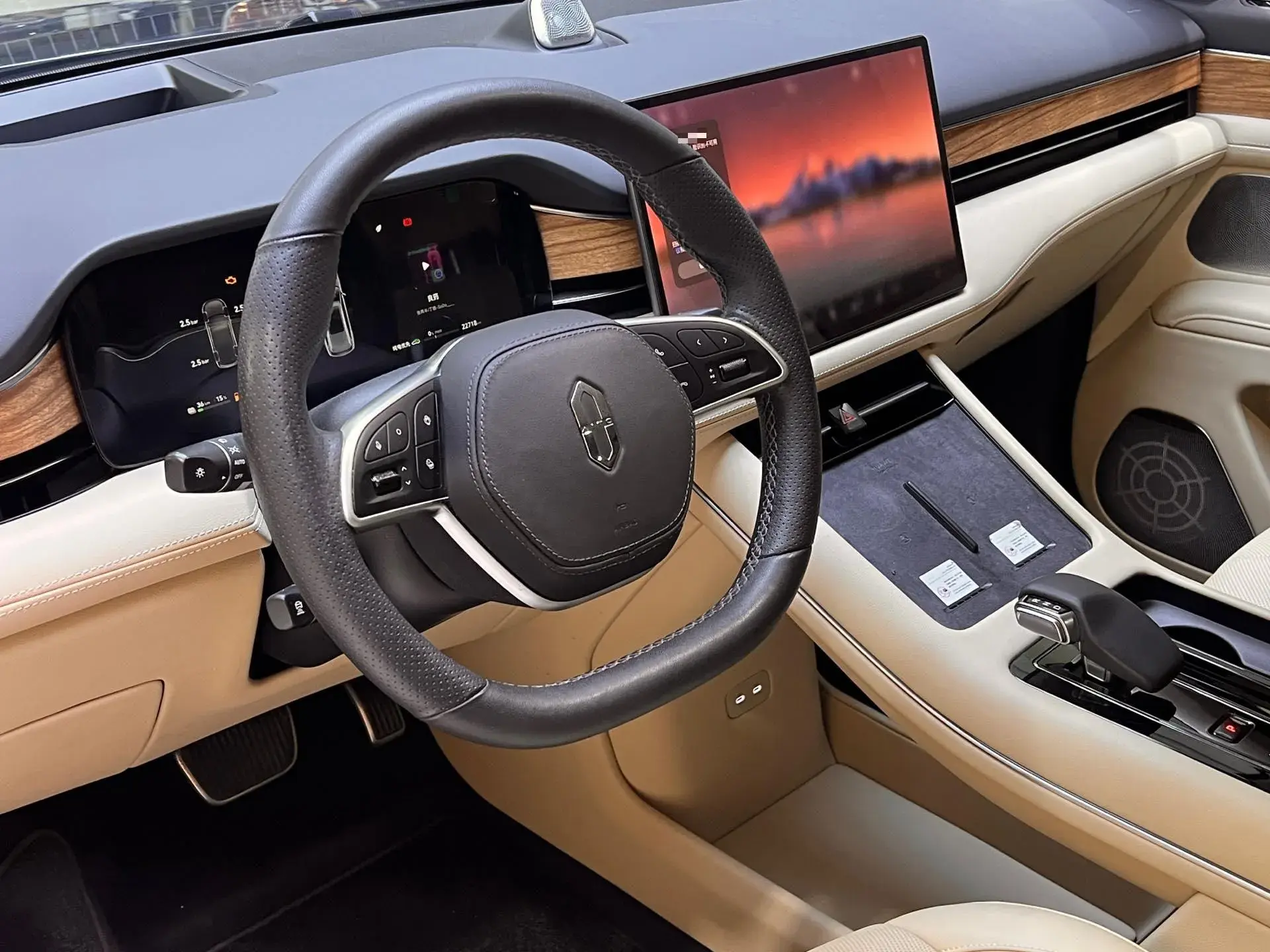 2022 AITO AITO thumbnail 3