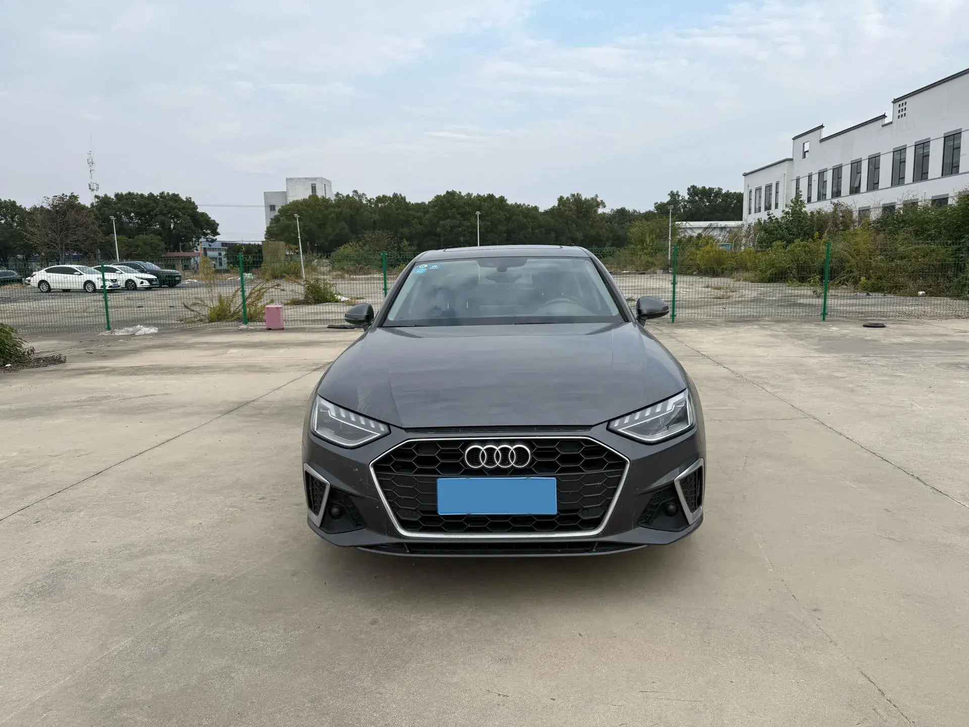 2020 AUDI A4L thumbnail 2