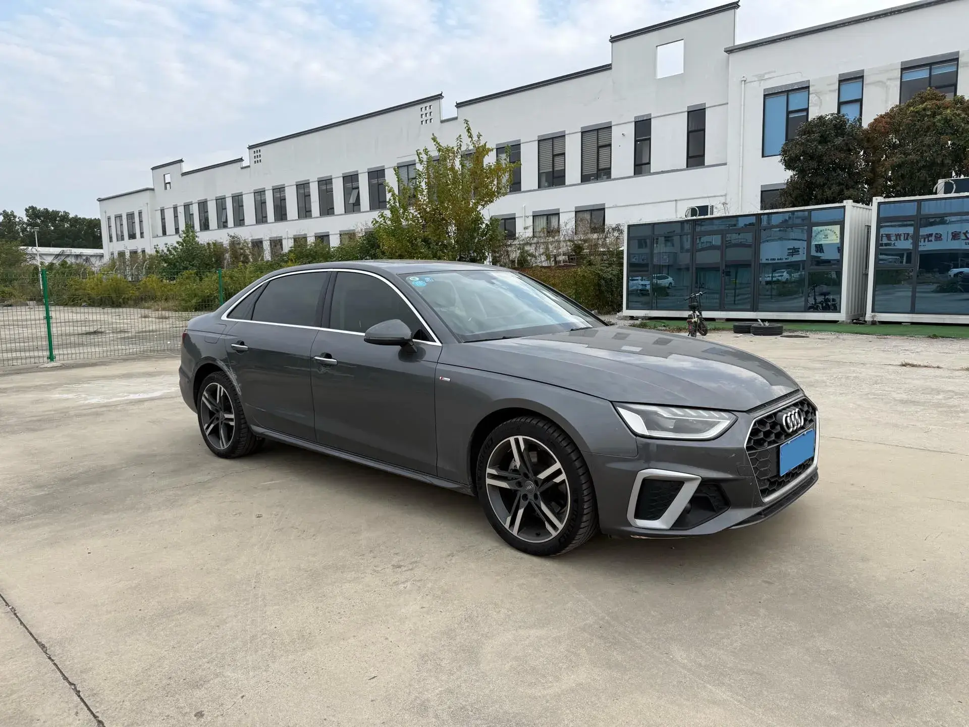 2020 AUDI A4L thumbnail 3