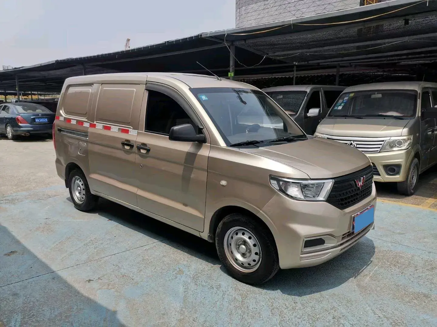 2019 WULING HONGGUANG thumbnail 2