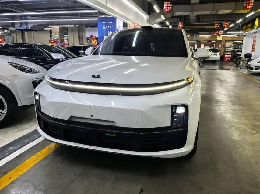 2024 LI L7 thumbnail 2