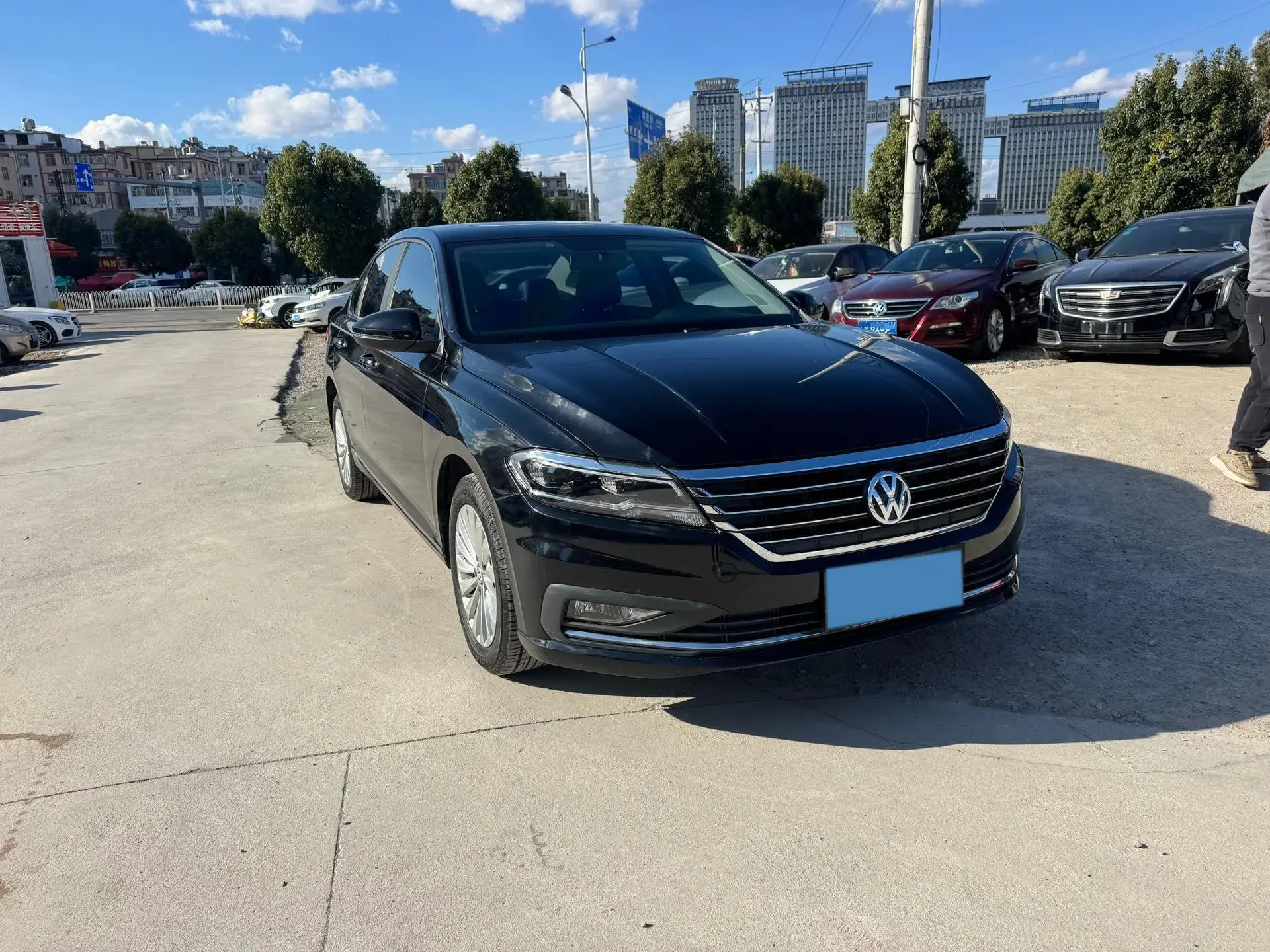 2019 VOLKSWAGEN LAVIDA thumbnail 3