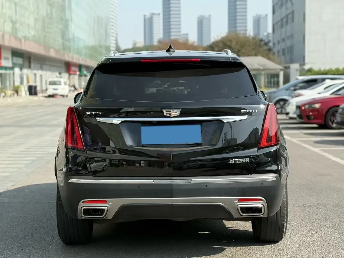 2021 Cadillac XT5 2.0T 237HP L4 9AT,autocango,china used car exporter,china ev exporter,chinese used car exporter,chinese used ev exporter