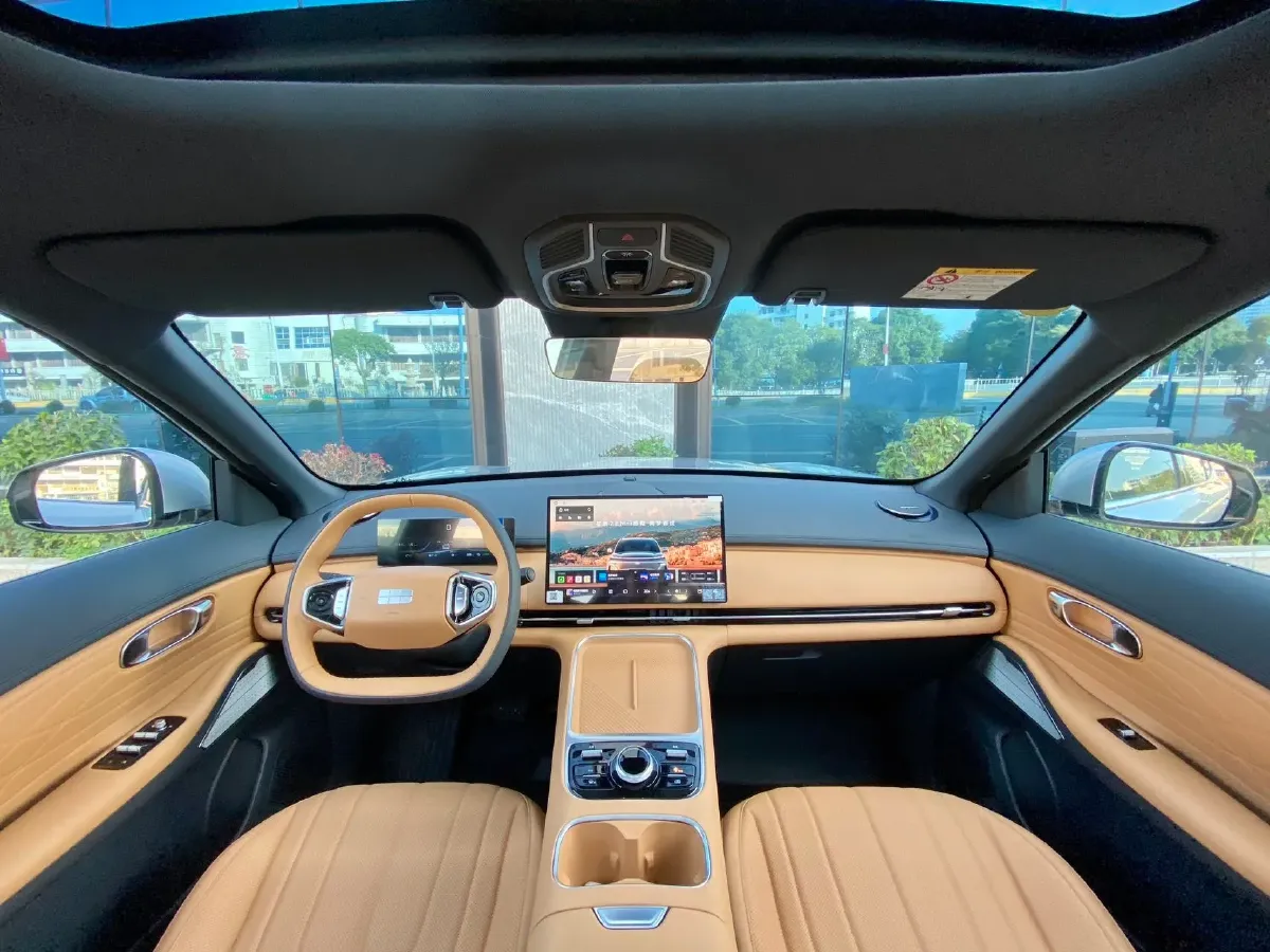 2025 Geely Galaxy Starship 7 1.5L 112HP L4 1DHT PHEV 19.09KWH,autocango,china used car exporter,china ev exporter,chinese used car exporter,chinese used ev exporter