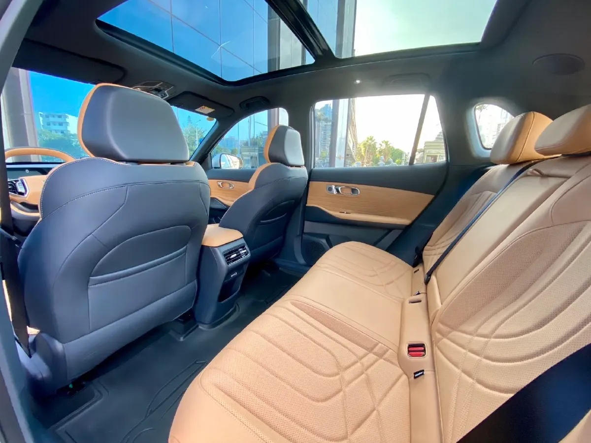 2025 Geely Galaxy Starship 7 1.5L 112HP L4 1DHT PHEV 19.09KWH,autocango,china used car exporter,china ev exporter,chinese used car exporter,chinese used ev exporter