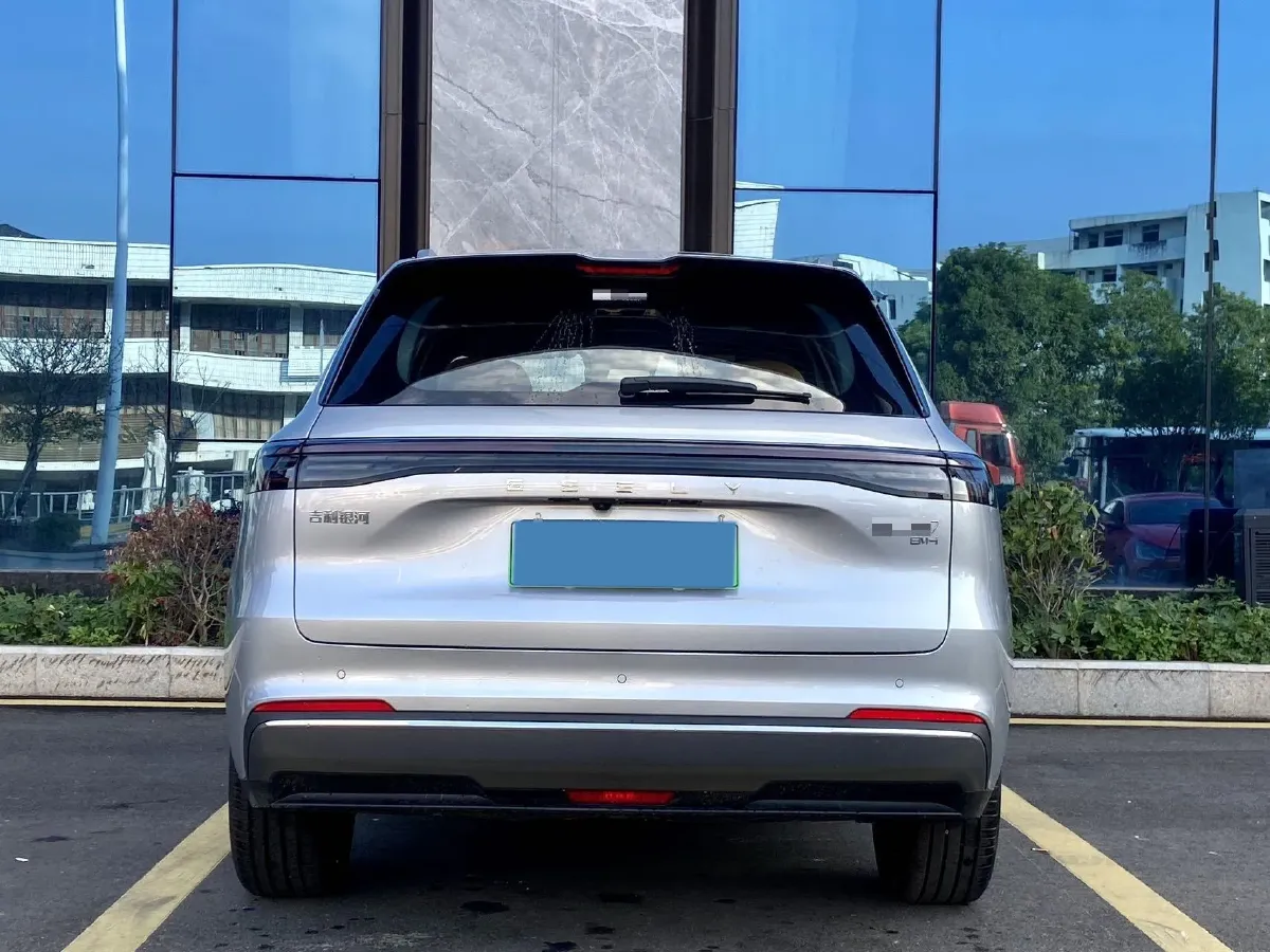 2025 Geely Galaxy Starship 7 1.5L 112HP L4 1DHT PHEV 19.09KWH,autocango,china used car exporter,china ev exporter,chinese used car exporter,chinese used ev exporter