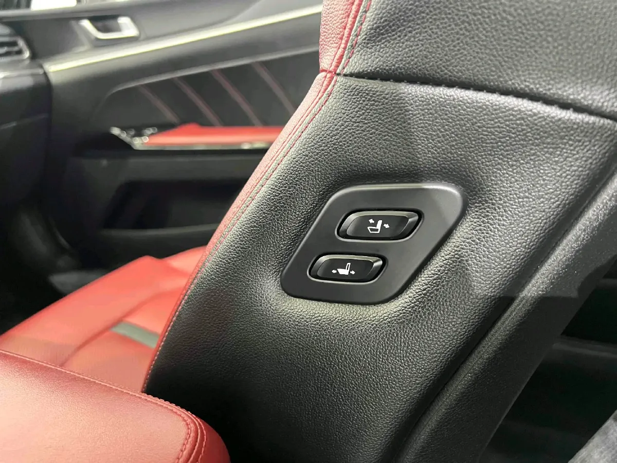 2021 Kia K5 2.0T 240HP L4 8AT,autocango,china used car exporter,china ev exporter,chinese used car exporter,chinese used ev exporter