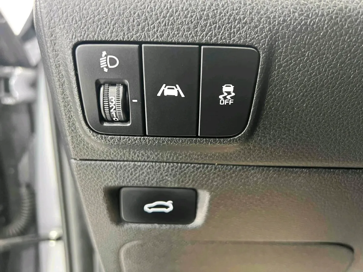 2021 Kia K5 2.0T 240HP L4 8AT,autocango,china used car exporter,china ev exporter,chinese used car exporter,chinese used ev exporter