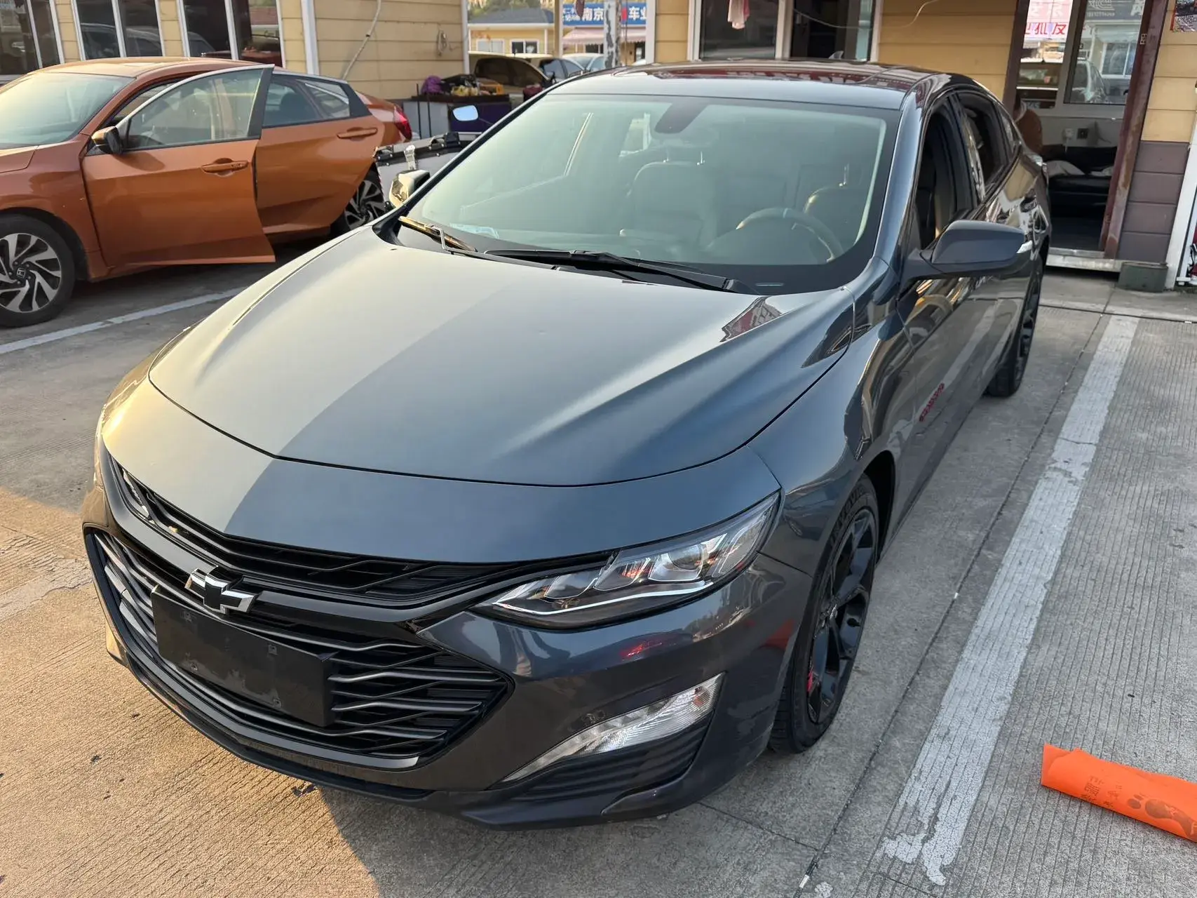 2021 CHEVROLET MALIBU view 1