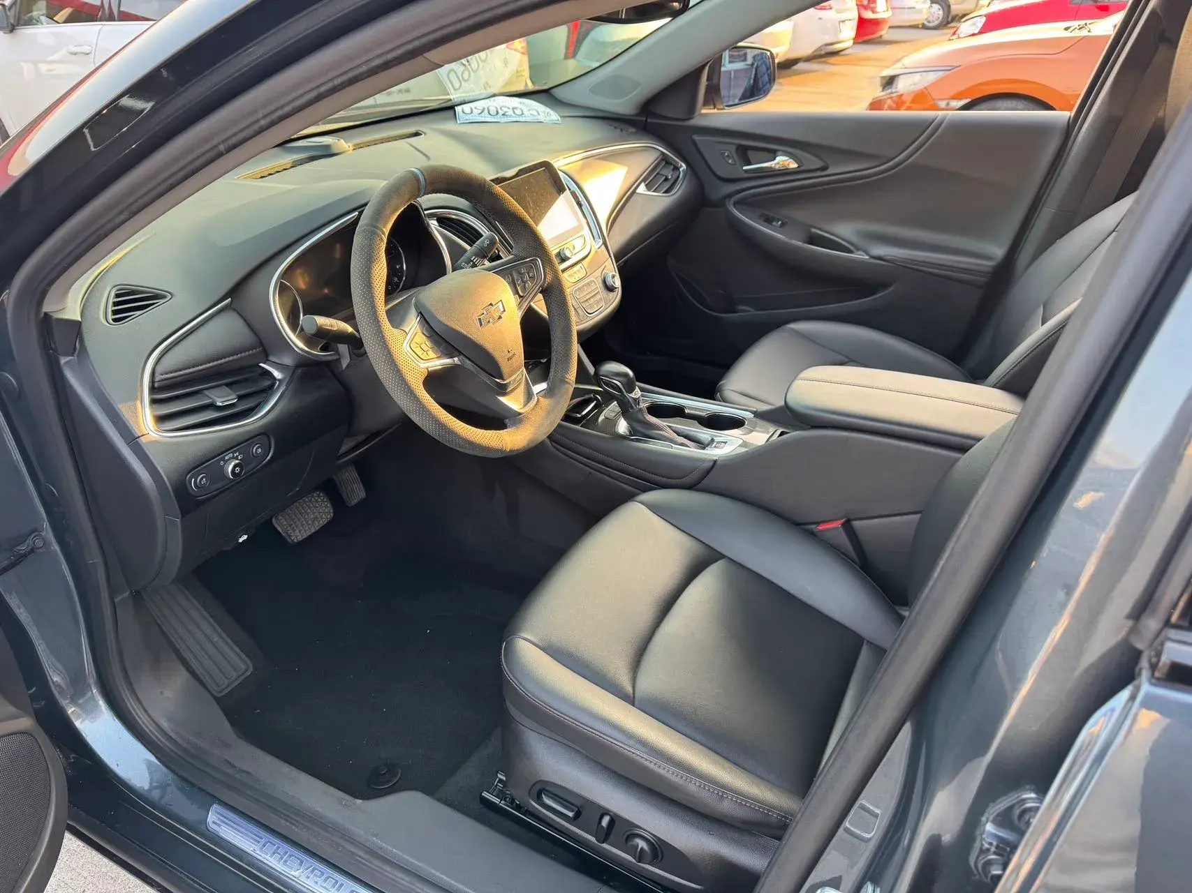 2021 CHEVROLET MALIBU thumbnail 3