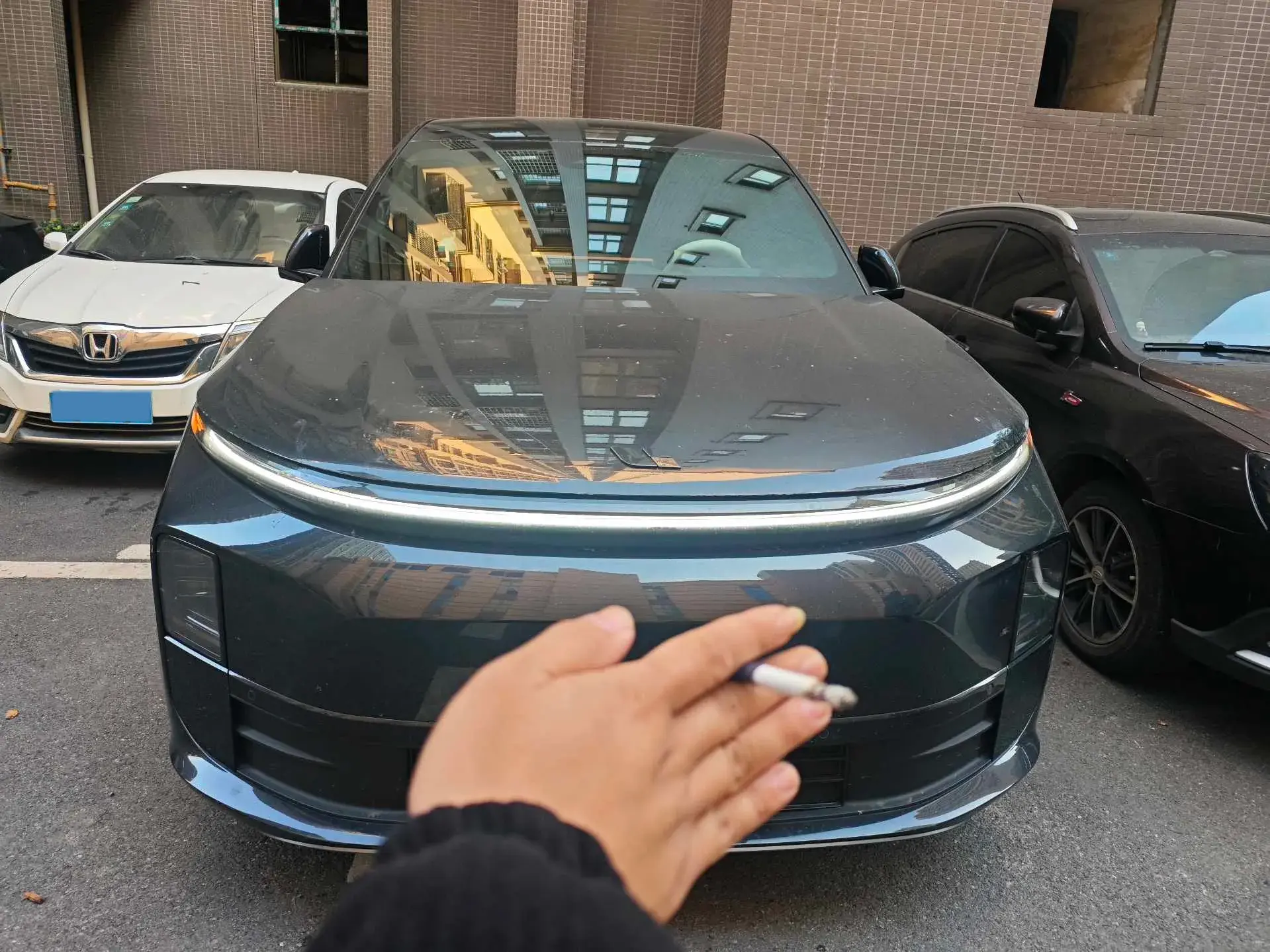 2024 LI L6 thumbnail 3