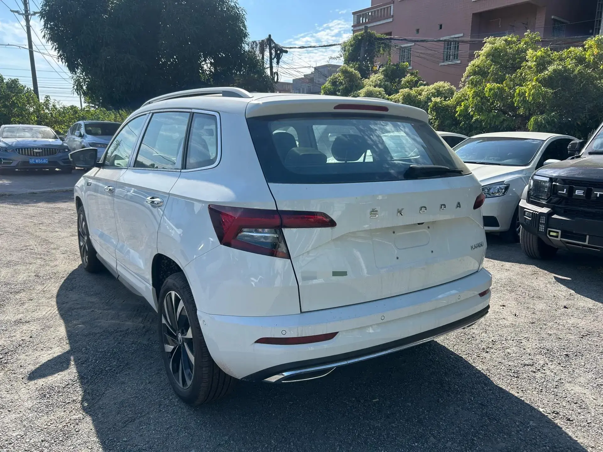 2024 SKODA KAROQ thumbnail 4