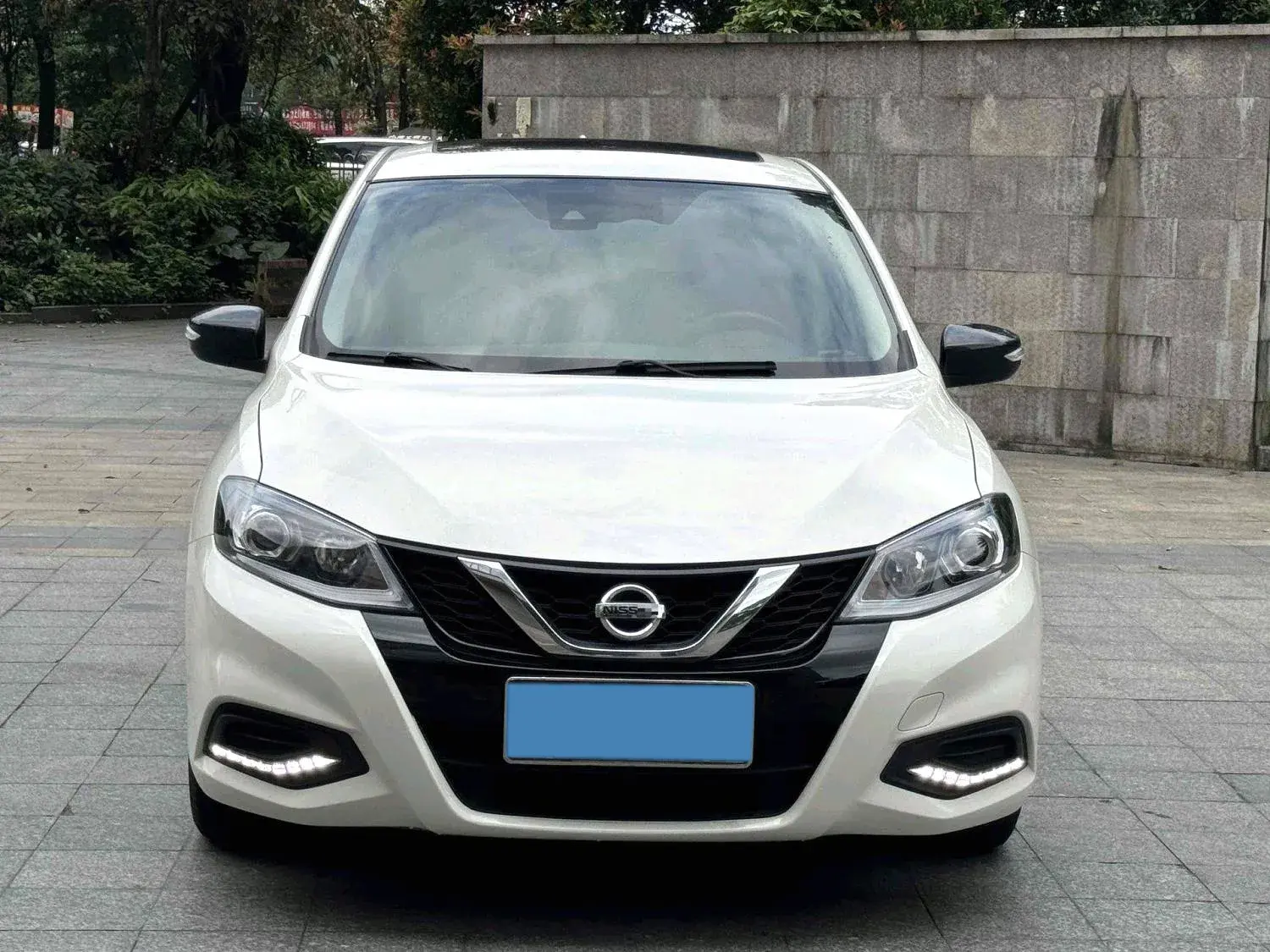 2021 NISSAN TIIDA thumbnail 2