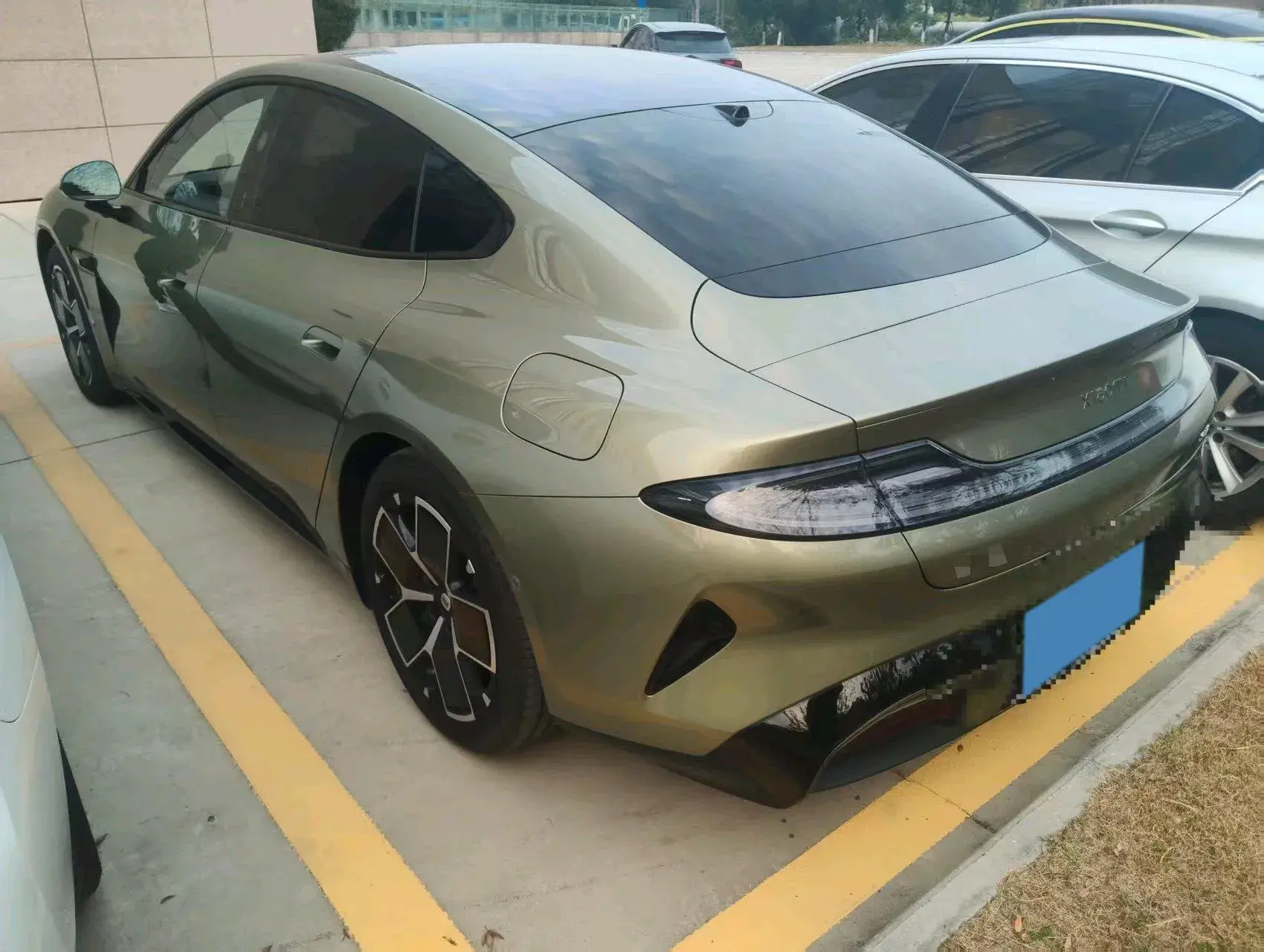 2024 MI SU7 thumbnail 4