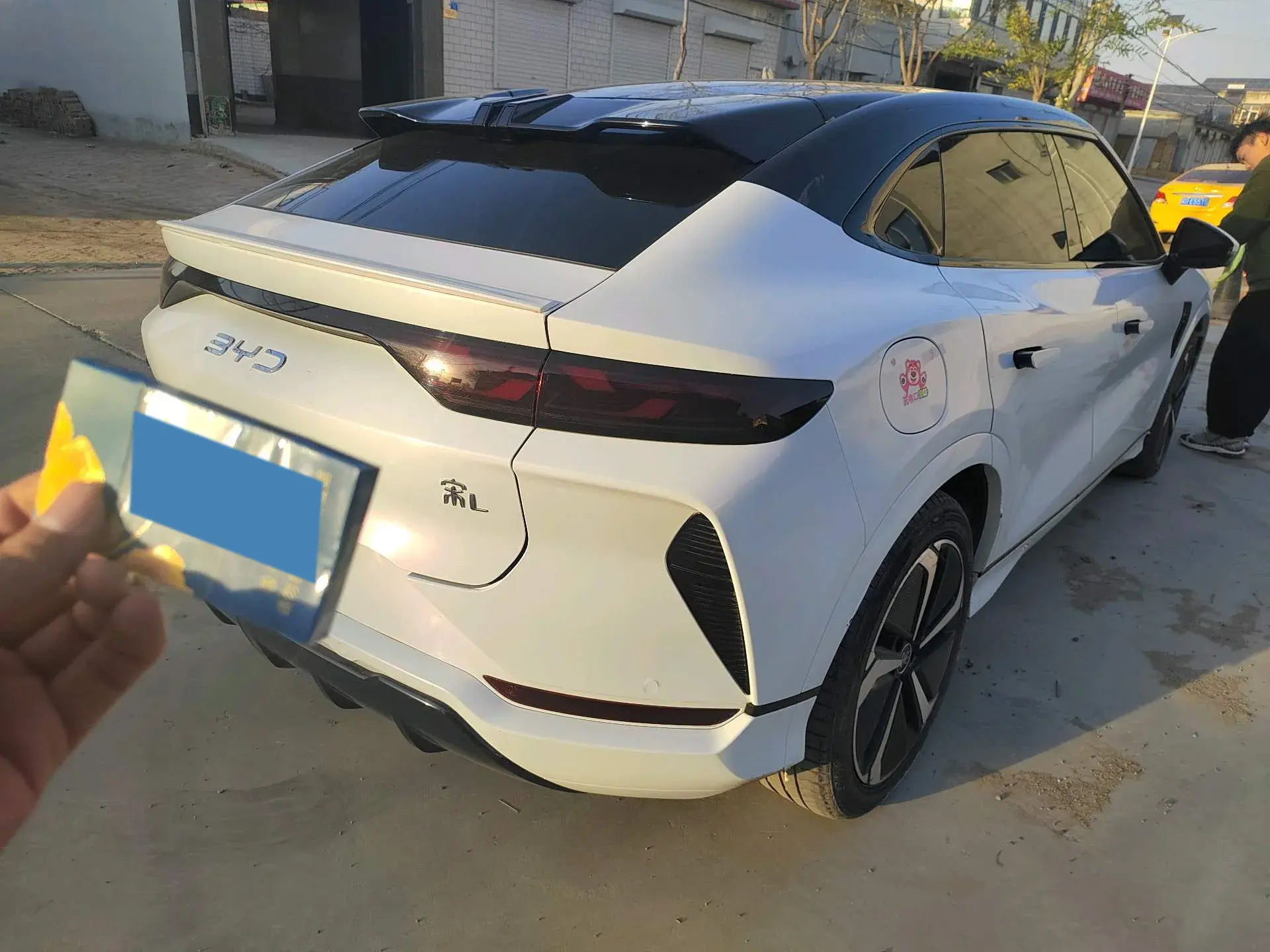 2024 BYD SONGL thumbnail 4