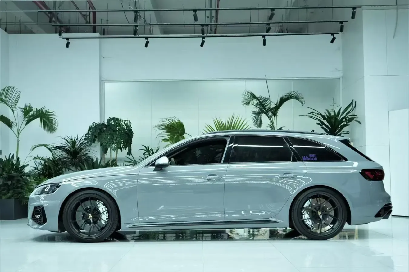 2023 Audi RS 4 2.9T 450HP V6 8AT,autocango,china used car exporter,china ev exporter,chinese used car exporter,chinese used ev exporter