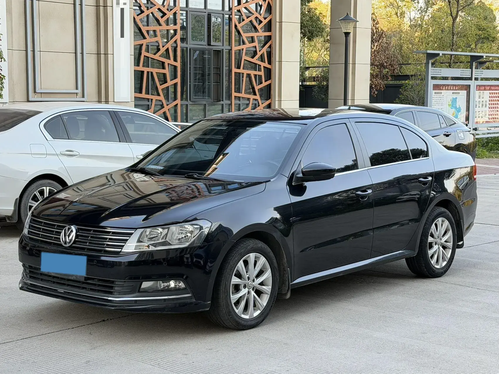 2017 VOLKSWAGEN LAVIDA view 1