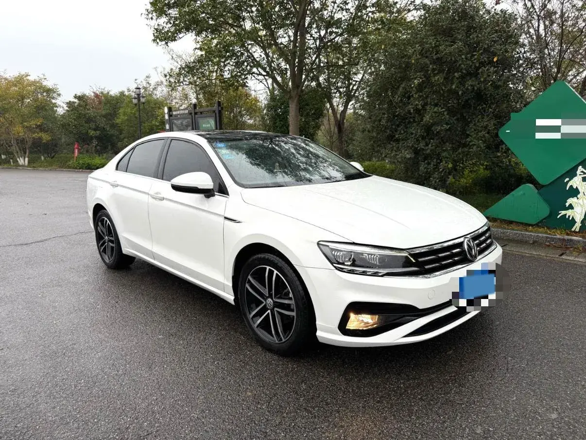 2019 VOLKSWAGEN LAMANDO thumbnail 3