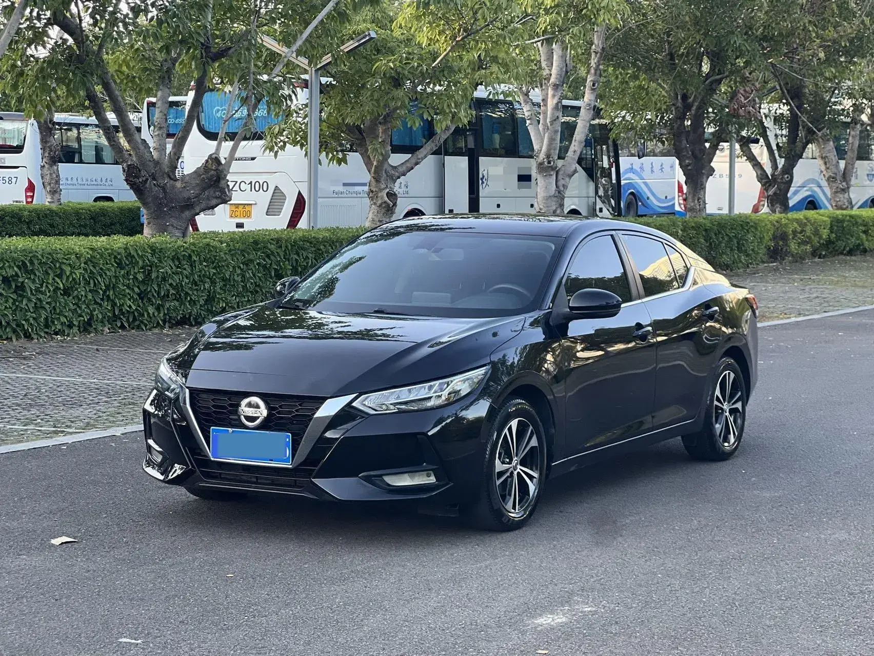 2021 NISSAN SYLPHY view 1