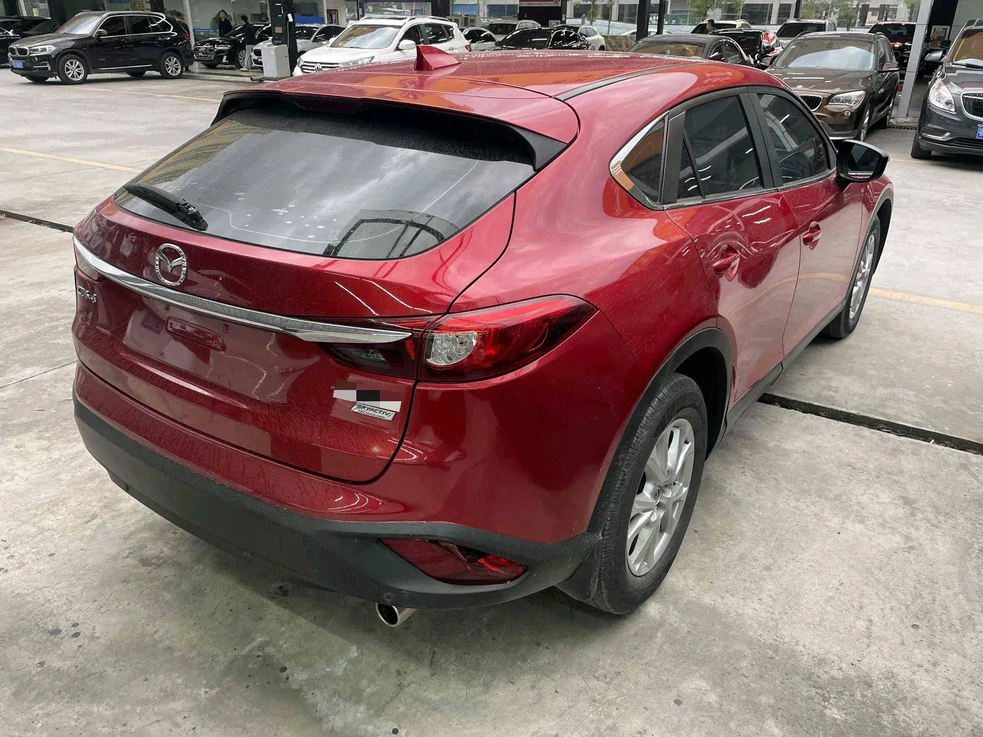 2018 MAZDA CX-4 thumbnail 2