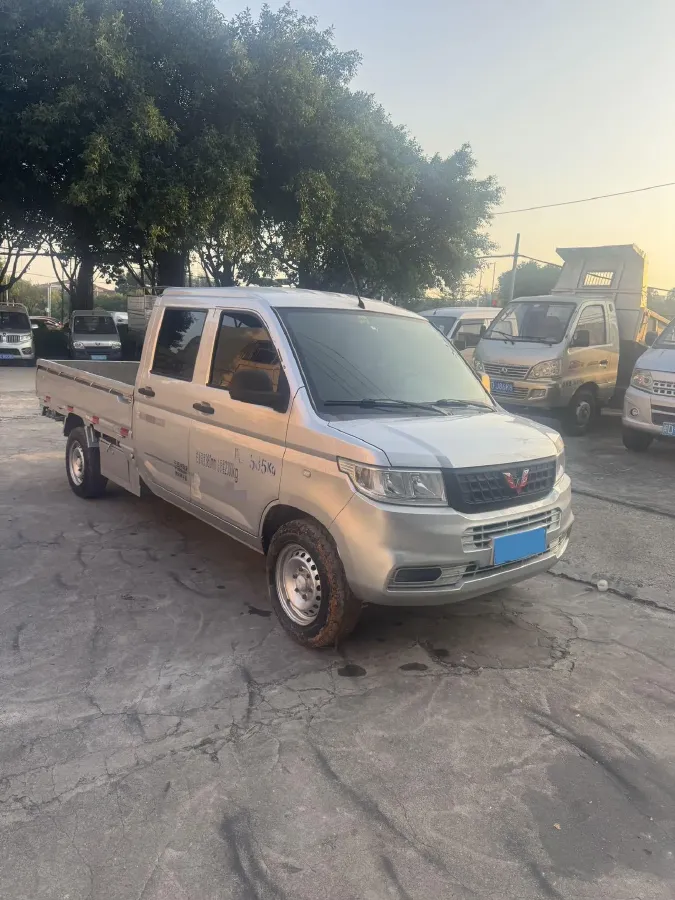 2019 WuLing RongGuang New Truck 1.8L 133HP L4 5MT,autocango,china used car exporter,china ev exporter,chinese used car exporter,chinese used ev exporter