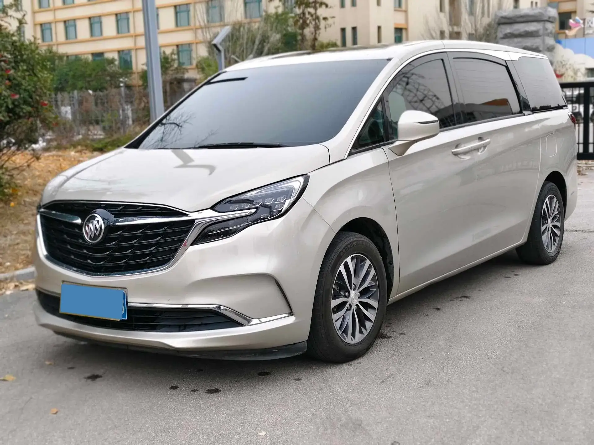 2021 BUICK GL8 view 1