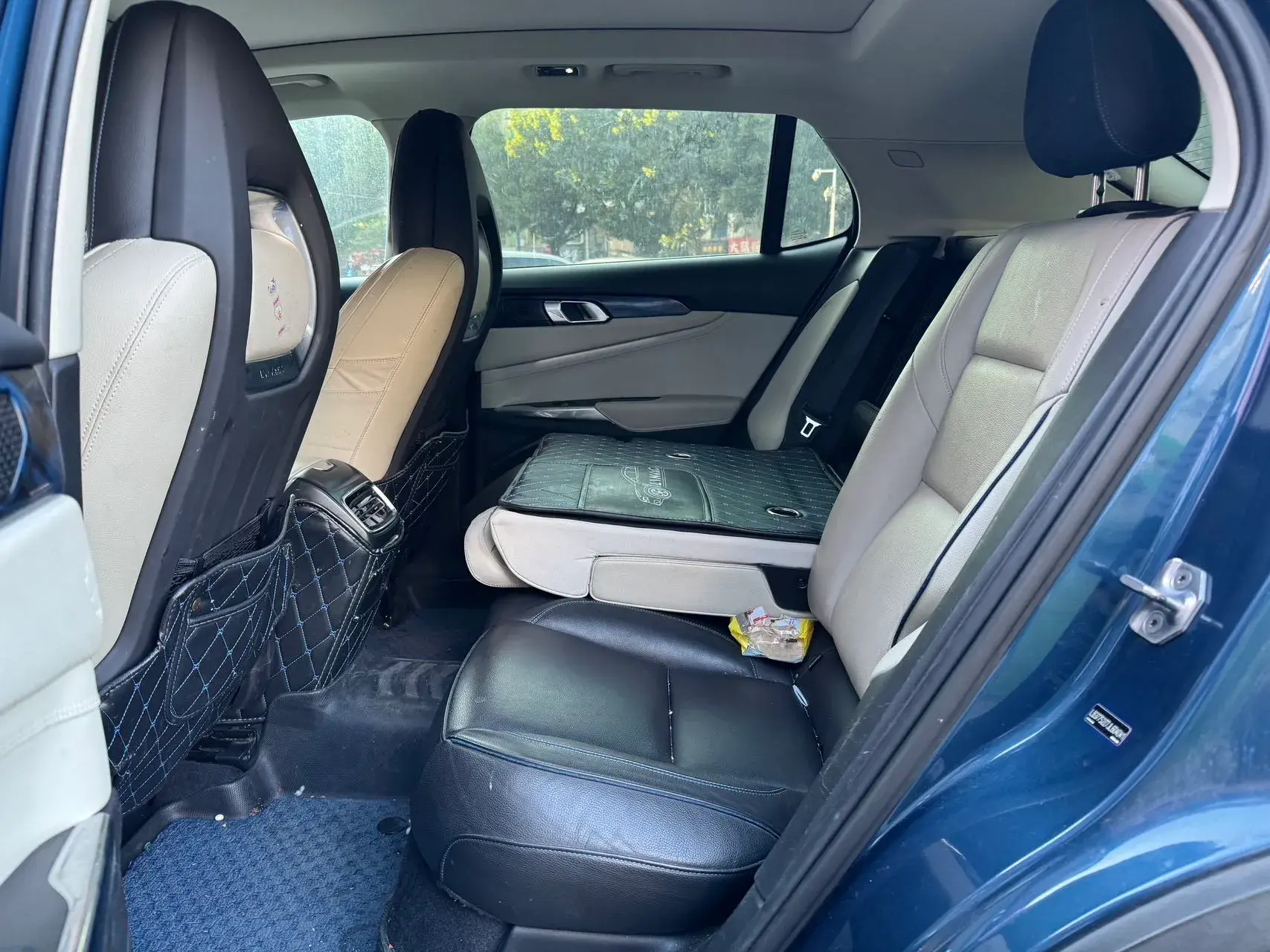 2018 LYNK&CO 01 thumbnail 4