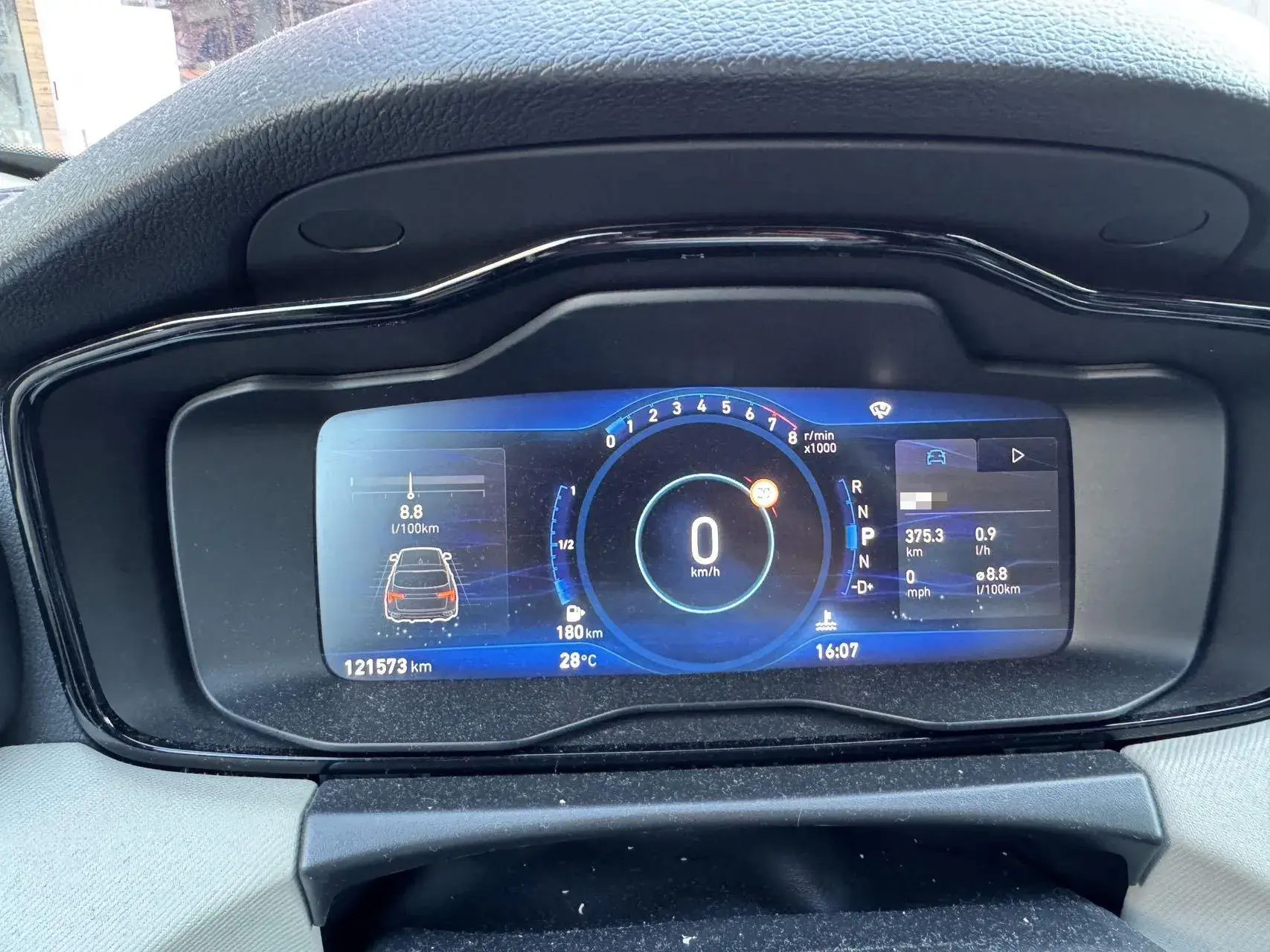 2018 LYNK&CO 01 thumbnail 3