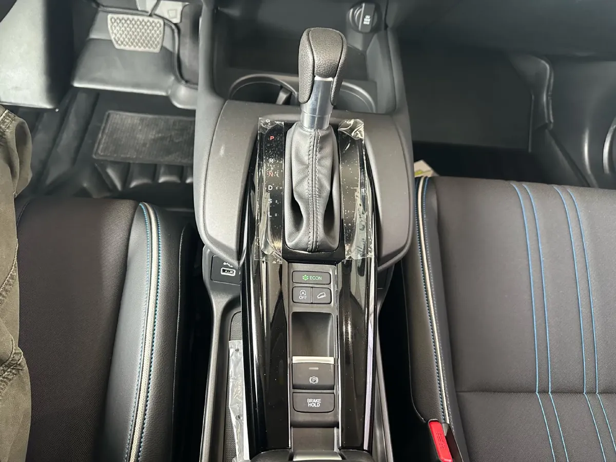 2023 Honda HR-V 1.5T 182HP L4 CVT,autocango,china used car exporter,china ev exporter,chinese used car exporter,chinese used ev exporter