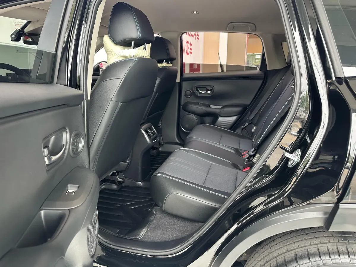 2023 Honda HR-V 1.5T 182HP L4 CVT,autocango,china used car exporter,china ev exporter,chinese used car exporter,chinese used ev exporter