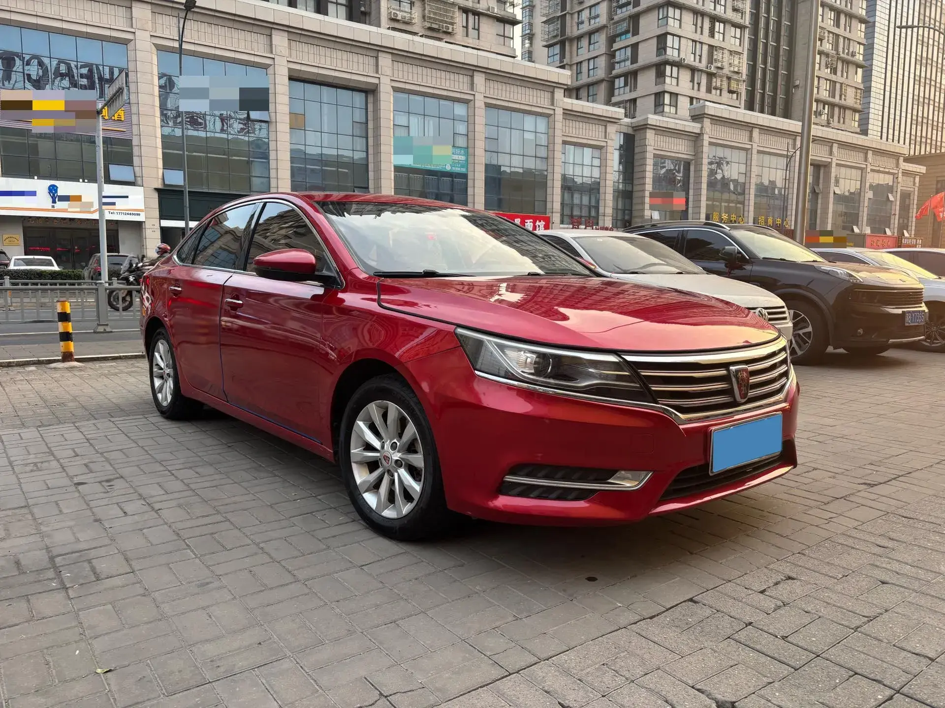 2017 ROEWE I6 thumbnail 3