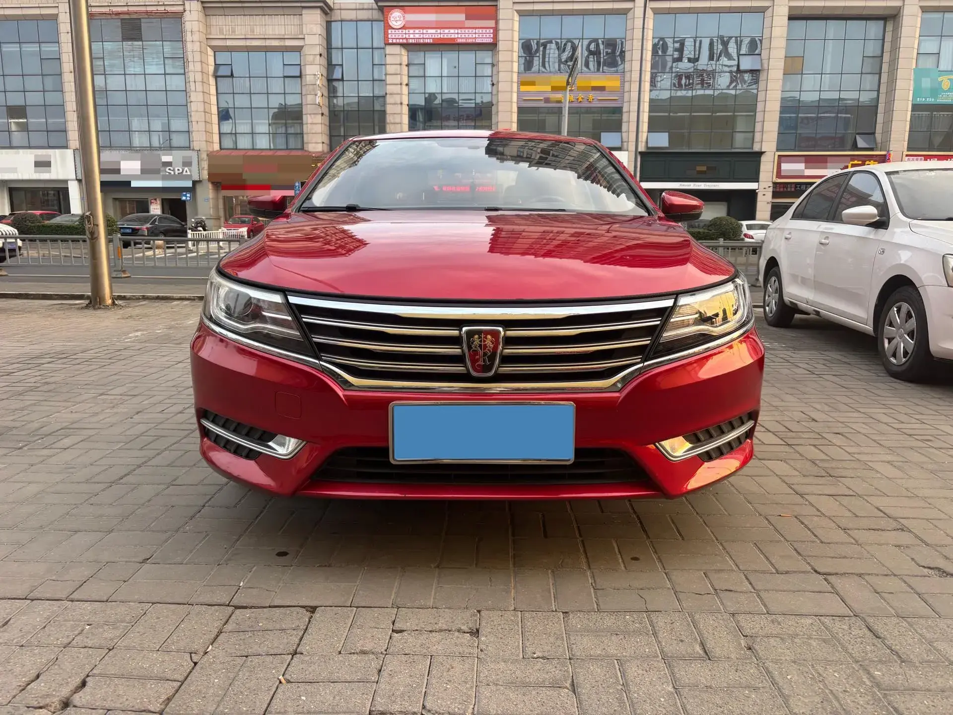 2017 ROEWE I6 thumbnail 2