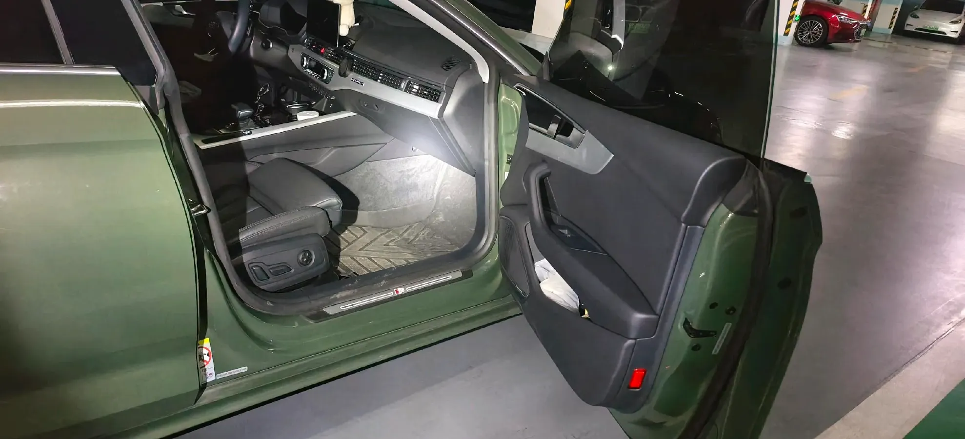 2023 Audi A5 2.0T 204HP L4 7DCT,autocango,china used car exporter,china ev exporter,chinese used car exporter,chinese used ev exporter