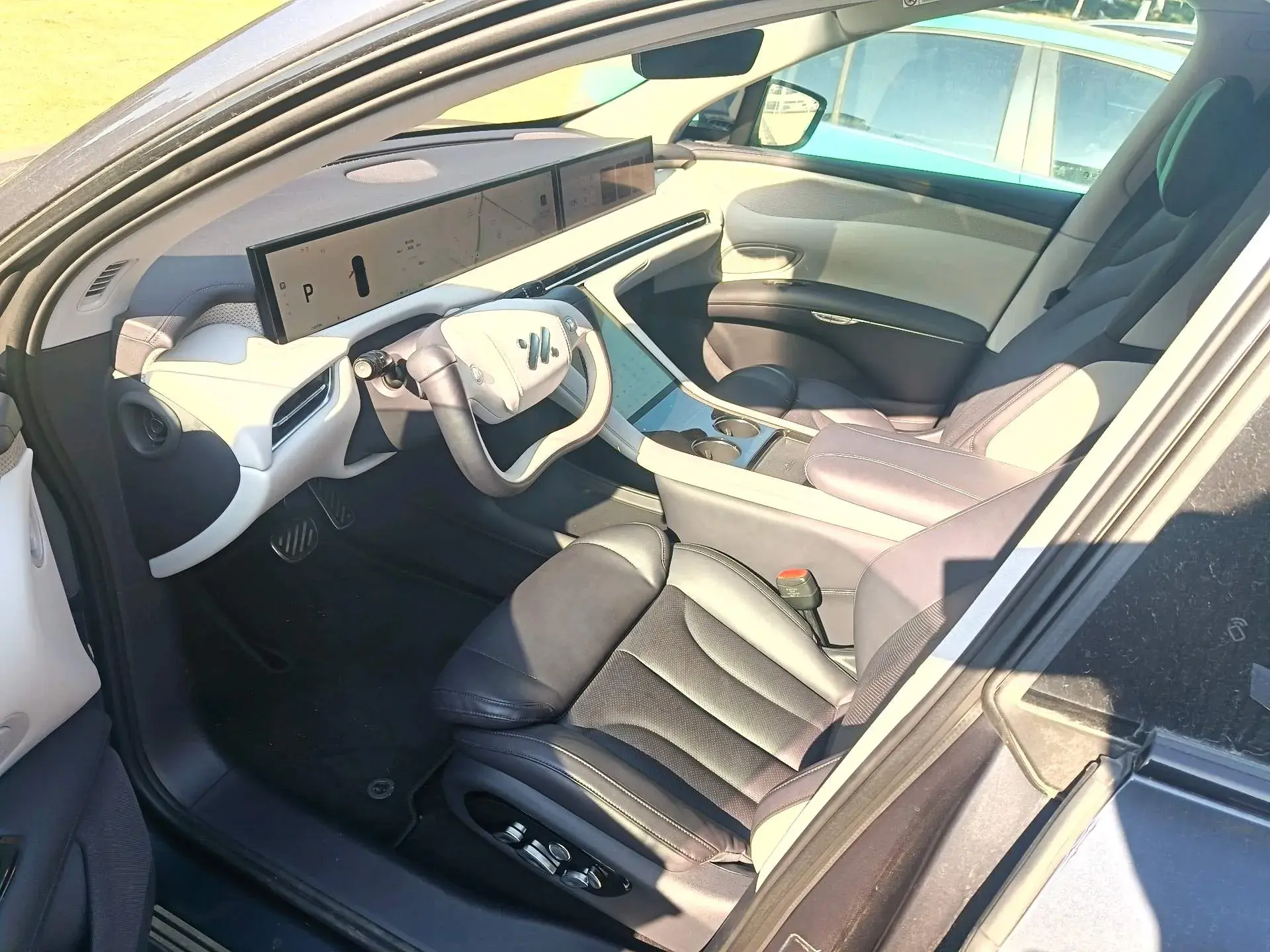 2023 IM LS7 thumbnail 4