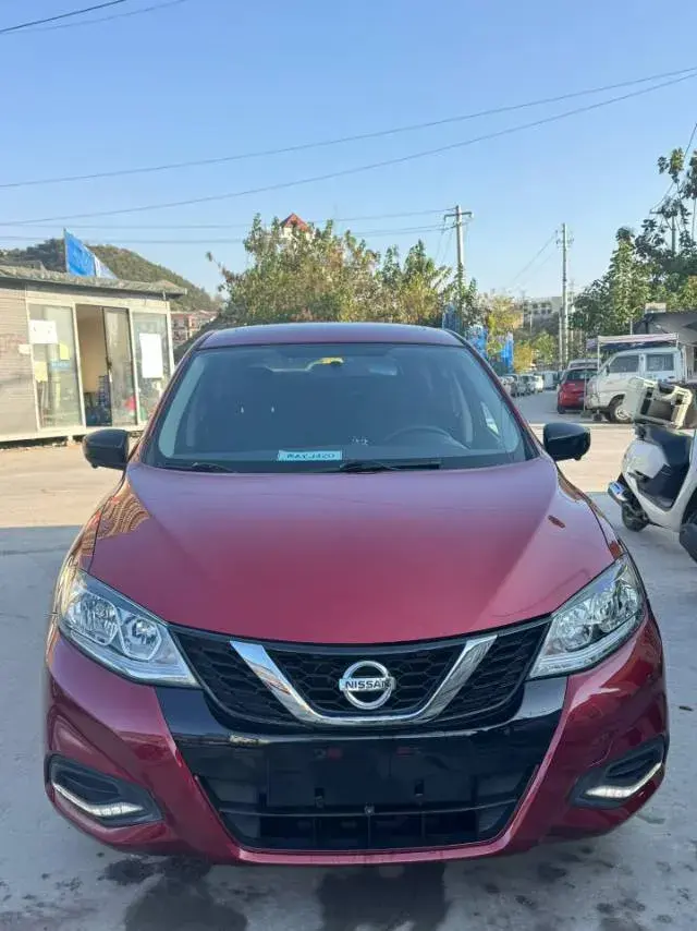 2021 NISSAN TIIDA thumbnail 2