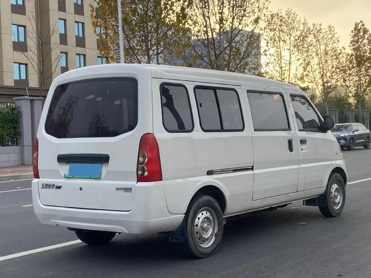 2020 WuLing RongGuang EV BEV 41.6KWH,autocango,china used car exporter,china ev exporter,chinese used car exporter,chinese used ev exporter