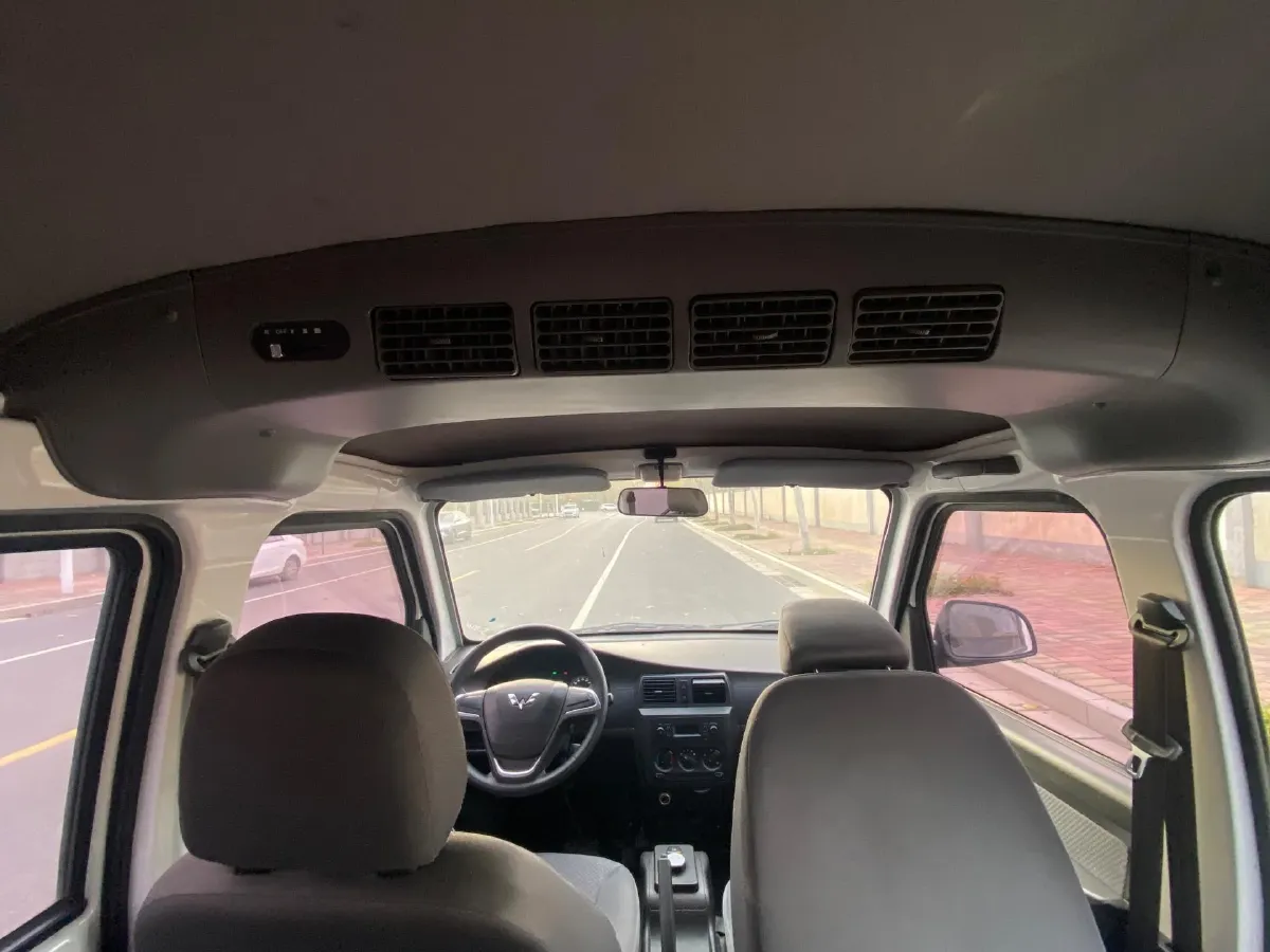 2020 WuLing RongGuang EV BEV 41.6KWH,autocango,china used car exporter,china ev exporter,chinese used car exporter,chinese used ev exporter