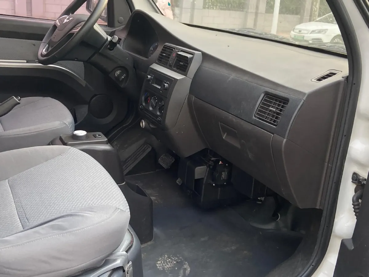 2020 WuLing RongGuang EV BEV 41.6KWH,autocango,china used car exporter,china ev exporter,chinese used car exporter,chinese used ev exporter