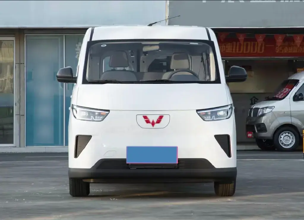 2024 WULING YANGGUANG thumbnail 2