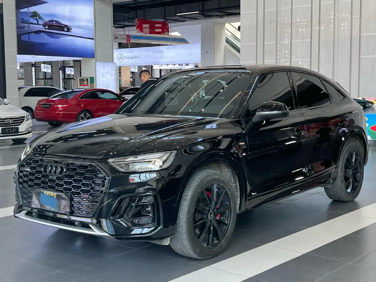 2024 Audi Q5L Sportback 2.0T 245HP L4 7DCT