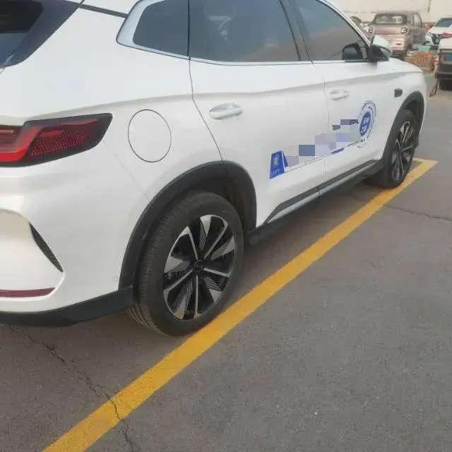 2025 BYD SONG thumbnail 4