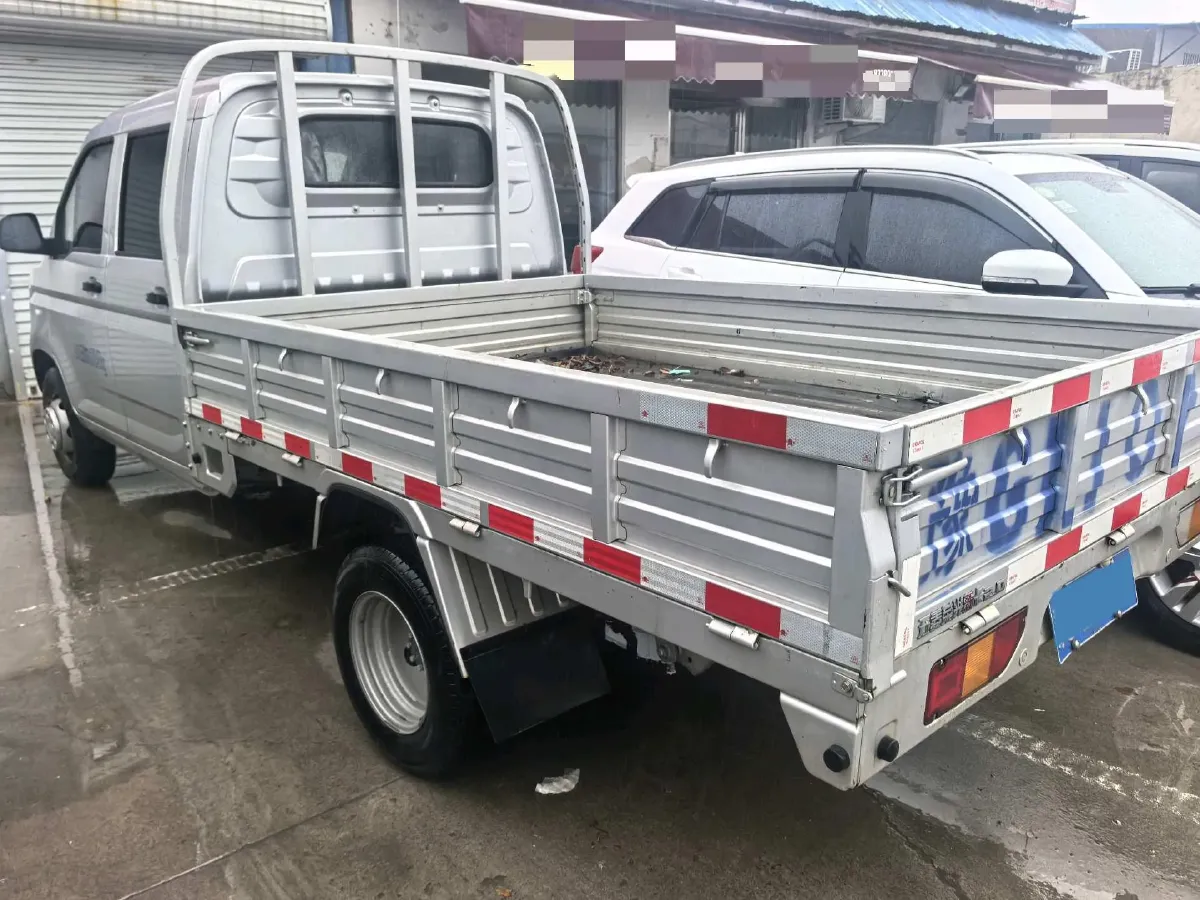 2023 WuLing RongGuang New Truck 2.0L 136HP L4 5MT,autocango,china used car exporter,china ev exporter,chinese used car exporter,chinese used ev exporter