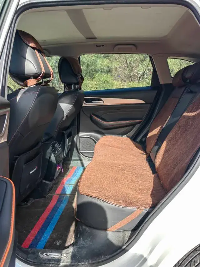 2021 HAVAL F7 thumbnail 3