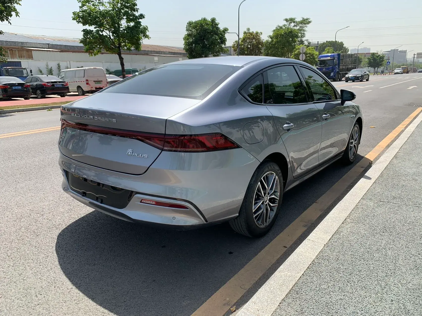 2021 BYD QIN thumbnail 4