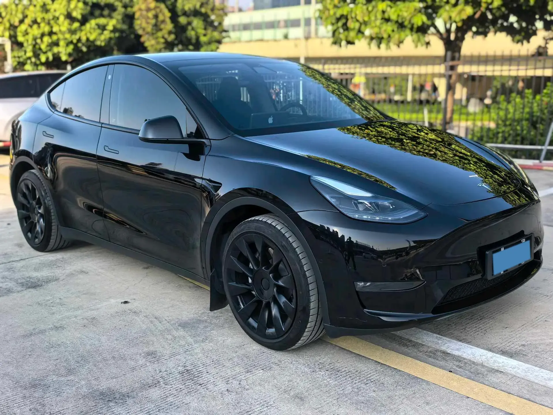 2021 TESLA MODEL thumbnail 3