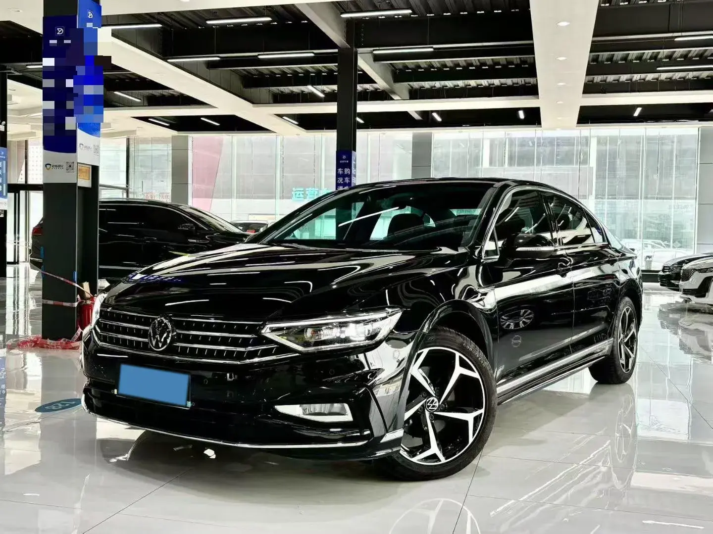 2023 VOLKSWAGEN MAGOTAN view 1