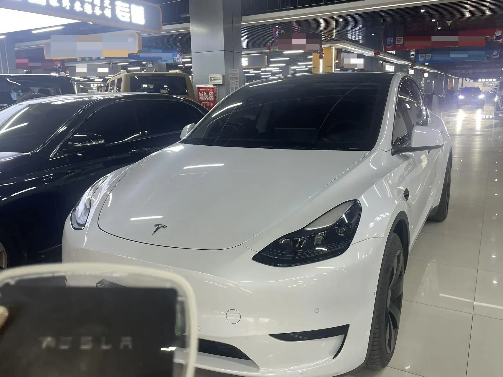 2022 TESLA MODEL view 1
