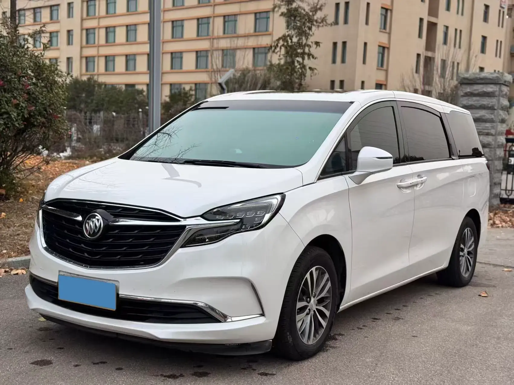 2021 BUICK GL8 view 1