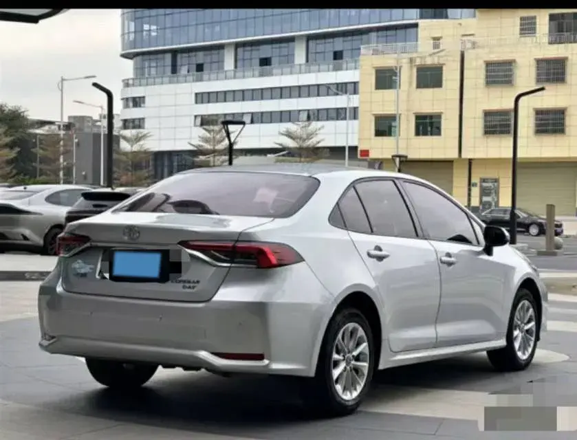 2021 TOYOTA COROLLA thumbnail 2